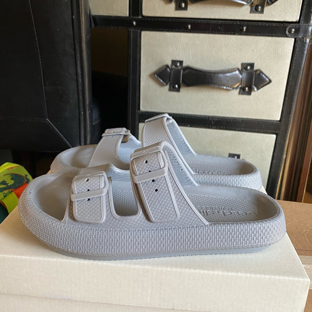 brand new jslides beach slides sandals